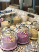 Carica l'immagine nel visualizzatore di Gallery, Candela “Dorina”