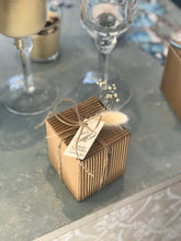 Carica l'immagine nel visualizzatore di Gallery, Candela “Dorina”